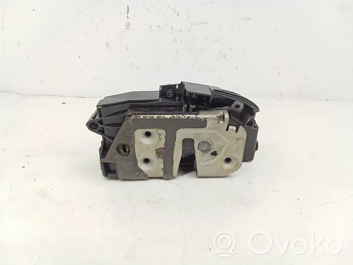 Volvo V60 Zamek drzwi przednich 31301740