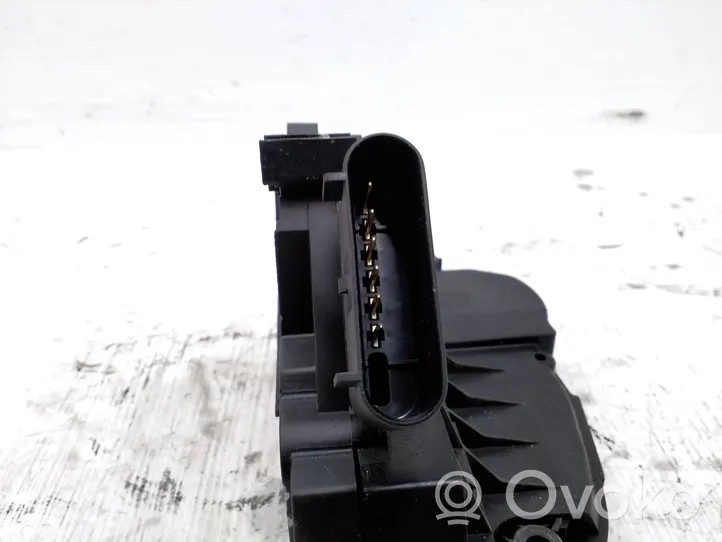 Volvo V60 Front door lock 31301738