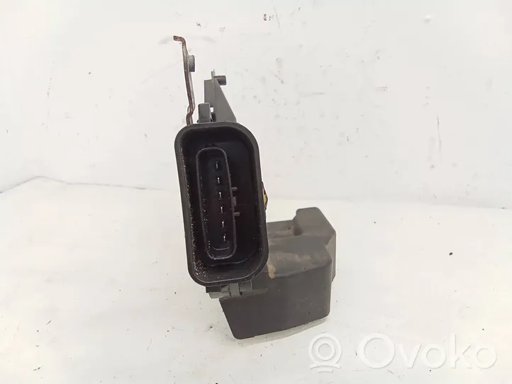 Toyota Corolla Verso E121 Front door lock 