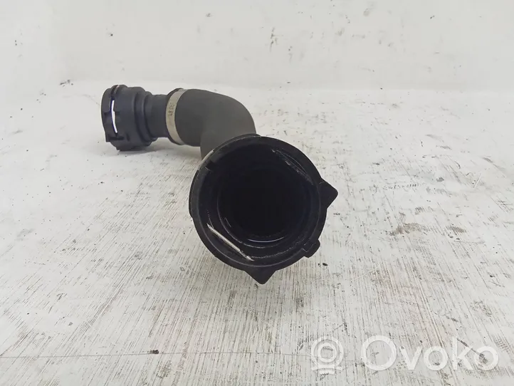 BMW 5 F10 F11 Tuyau de liquide de refroidissement moteur 8509274