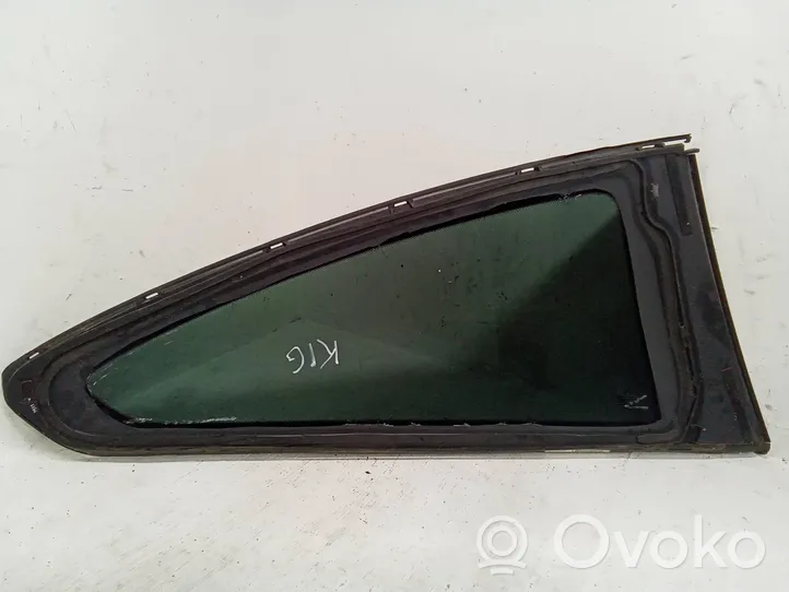 BMW 4 F32 F33 Galinis šoninis kėbulo stiklas 7292383