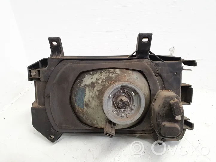 Volkswagen Multivan T4 Lampa przednia 701941010H