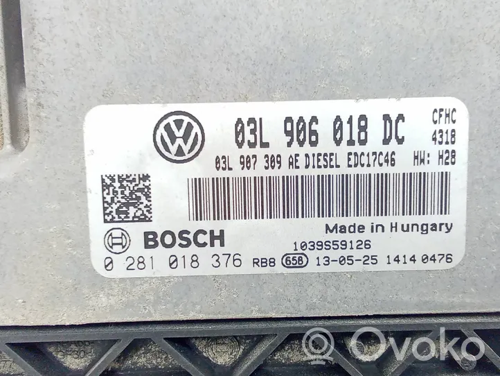 Volkswagen Caddy Calculateur moteur ECU 03L906018DC