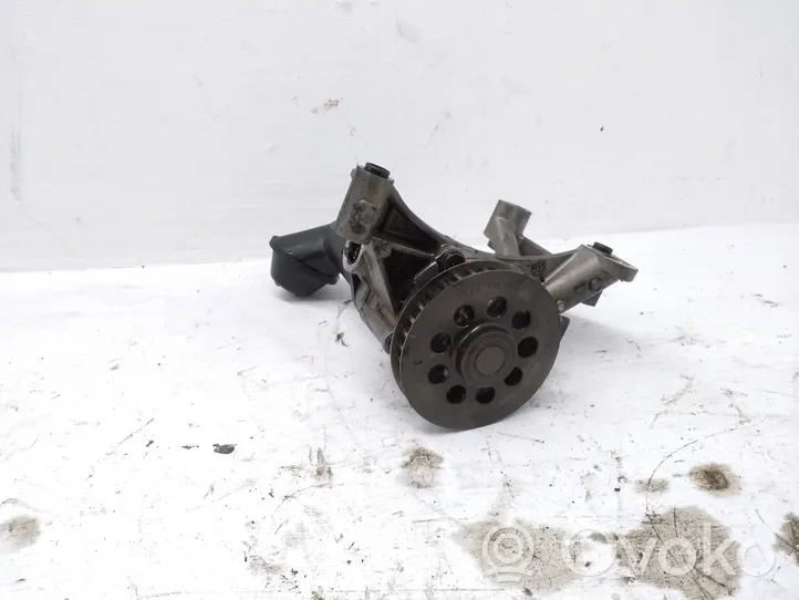 Volkswagen Caddy Bomba de aceite 03L115263