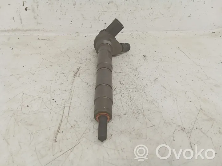 Volkswagen Tiguan Injecteur de carburant 03L130277J