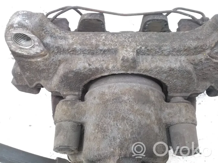 Volkswagen Tiguan Front brake caliper 