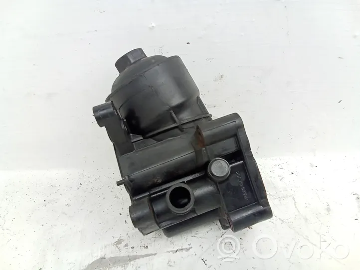 Skoda Roomster (5J) Supporto di montaggio del filtro dell’olio 