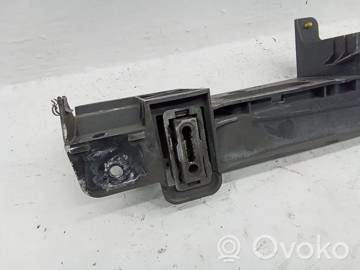 Citroen C4 Grand Picasso Radiateur panneau supérieur d'admission d'air 9806629380