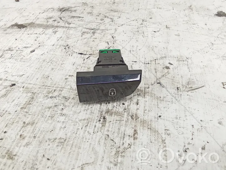 Citroen C4 Grand Picasso Botón interruptor de bloqueo de puertas 9678101077