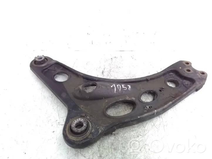 Renault Trafic III (X82) Front lower control arm/wishbone 8200688035