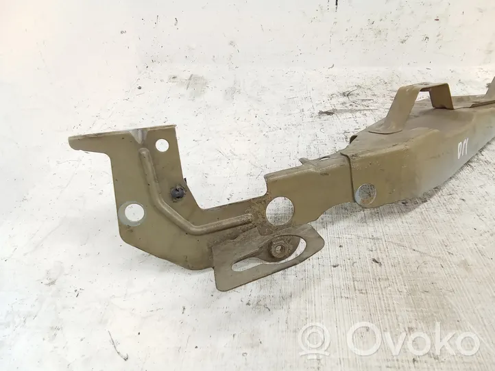 Citroen C4 Grand Picasso Soporte de montaje del guardabarros 016690F05