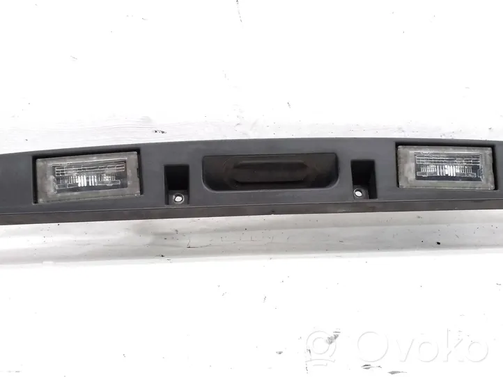 BMW 7 E65 E66 Barra luminosa targa del portellone del bagagliaio 7134036