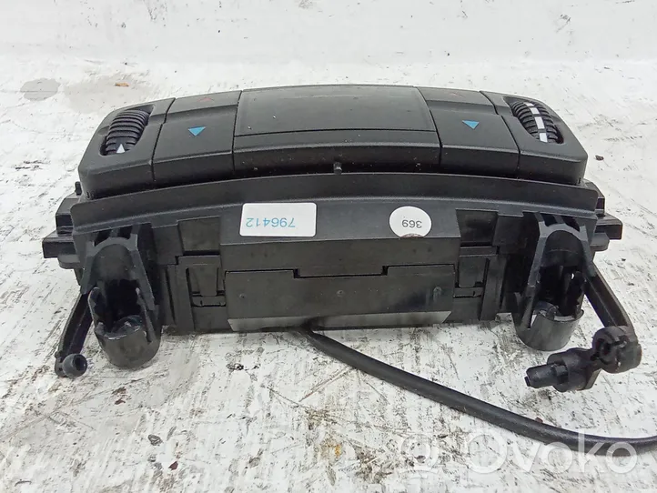 Mercedes-Benz CLS C219 Climate control unit 2118300285