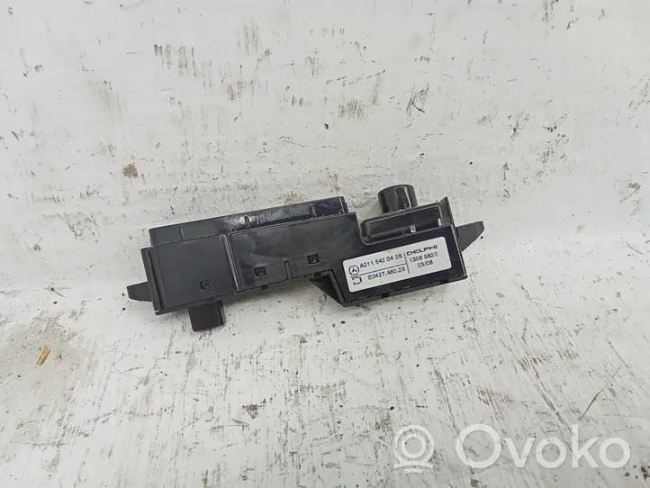 Mercedes-Benz CLS C219 Indicador selector de marchas A2115420426