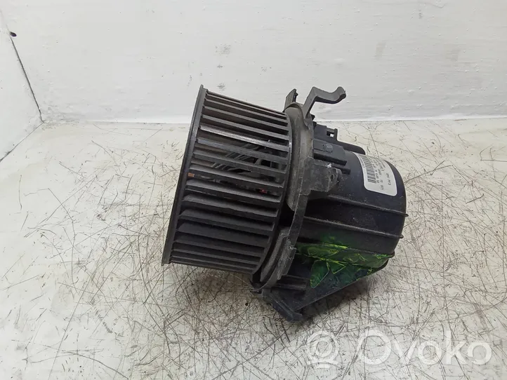 Citroen C5 Ventola riscaldamento/ventilatore abitacolo L5771000