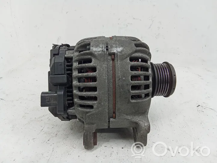 Volkswagen Touran II Generatore/alternatore 0986081160