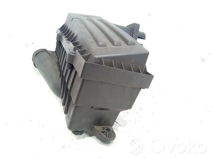 Volkswagen Touran II Air filter box 3C0129607BD