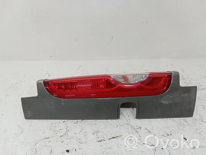 Renault Trafic II (X83) Luci posteriori 93857722