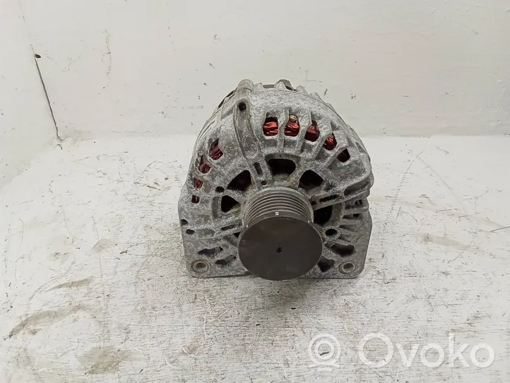 Renault Trafic II (X83) Generatore/alternatore LRA03036