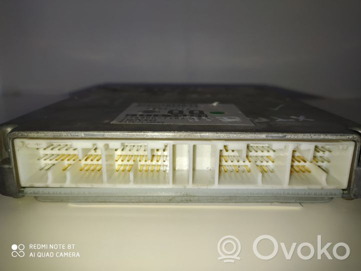 Nissan X-Trail T30 Sterownik / Moduł ECU 237108H800