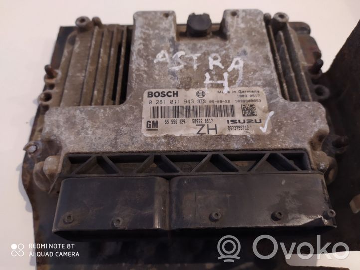 Opel Astra H Moottorin ohjainlaite/moduuli 0281011943