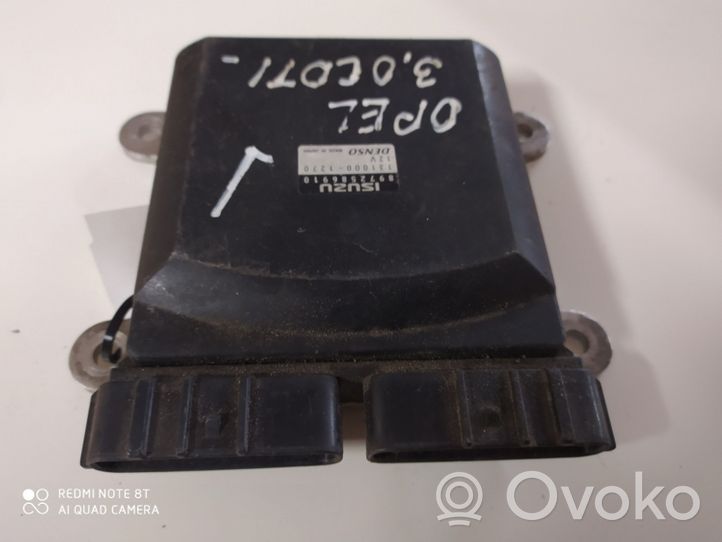 Opel Vectra C Moottorin ohjainlaite/moduuli 8972586910