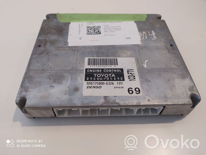 Toyota Avensis T250 Calculateur moteur ECU 8966105690