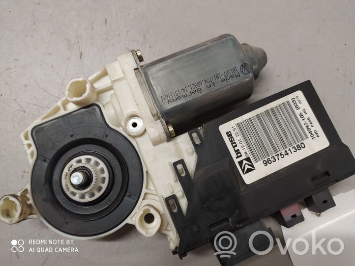 Citroen C5 Moteur de lève-vitre de porte avant 9637541380