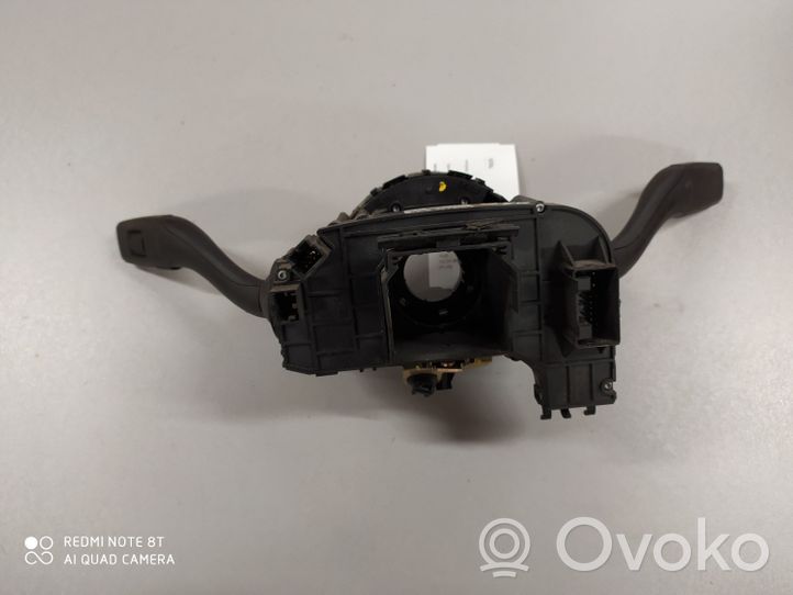 Audi A4 S4 B6 8E 8H Pyyhkimen/suuntavilkun vipukytkin 8E0953549F