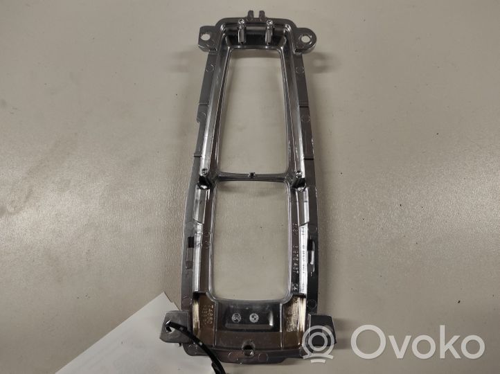 BMW X5 E70 Ramka drążka zmiany biegów 61316975467