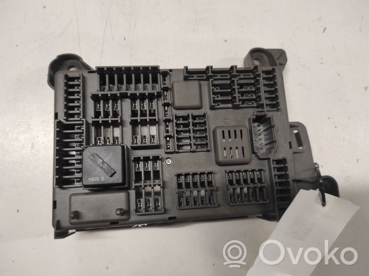 BMW X5 E70 Module confort B010105300