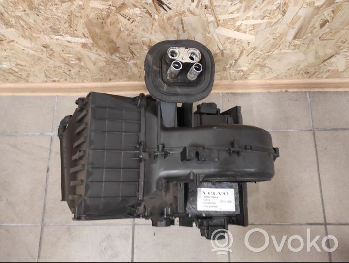 Volvo S40 Salono oro mazgo komplektas 30672864