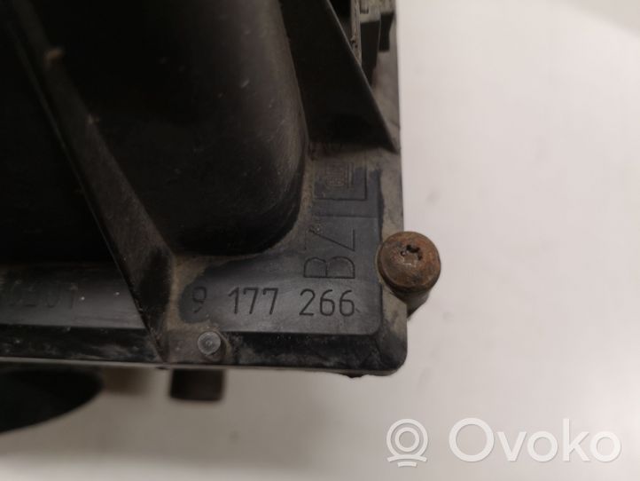 Opel Vectra C Caja del filtro de aire 9177266