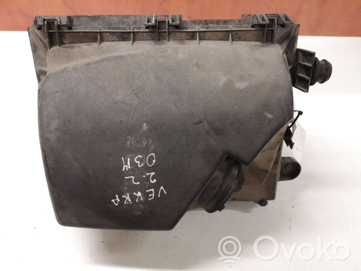 Opel Vectra C Air filter box 9177266