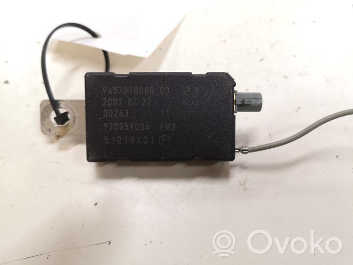 Citroen C4 Grand Picasso Amplificateur d'antenne 9657018080