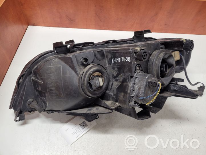 BMW X5 E53 Lampa przednia 15177402