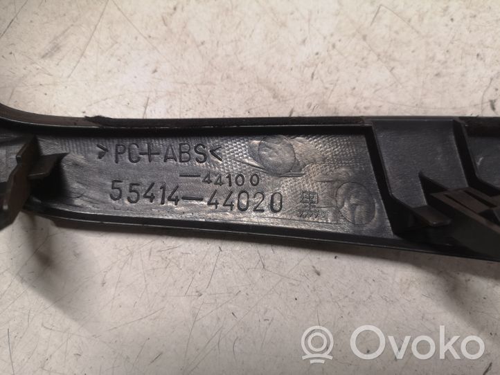 Toyota Avensis Verso Klimato kontrolės/ pečiuko kontrolės apdaila 5541444020