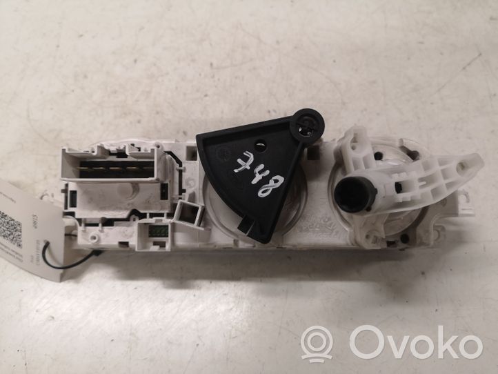 Ford C-MAX I Climate control unit 69607003