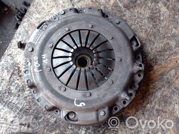 Volkswagen Polo IV 9N3 Kit frizione 