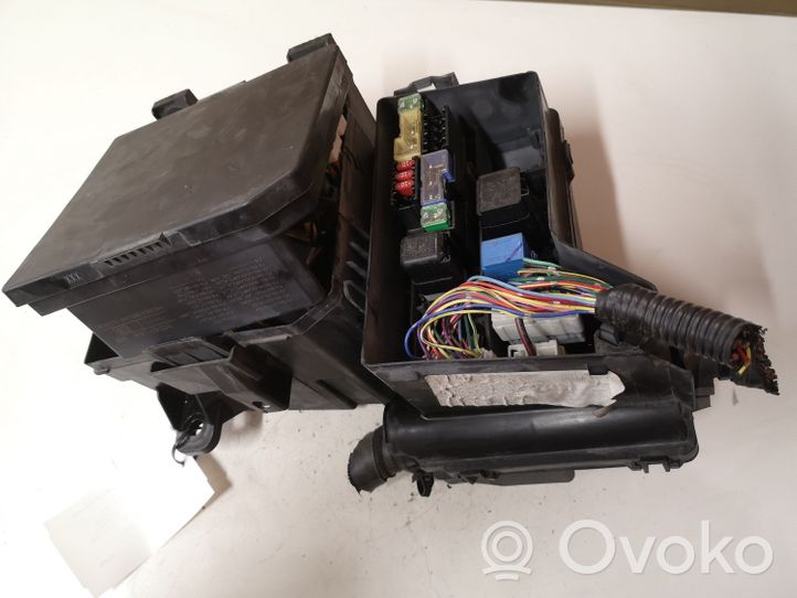 Nissan Qashqai Module de fusibles 519228324