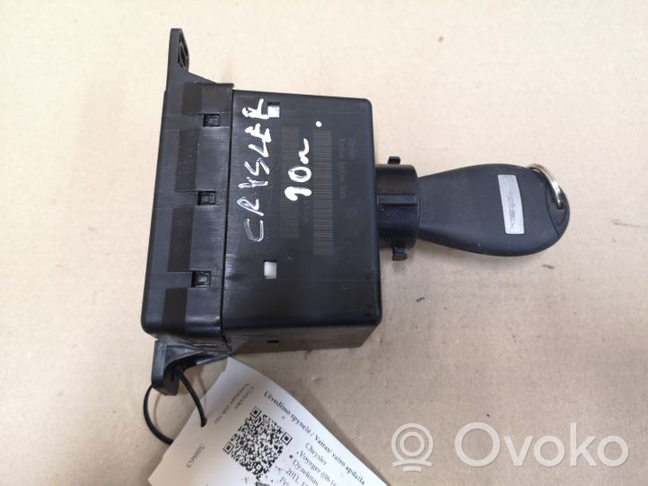 Chrysler Voyager Ignition lock 2012DJ4476