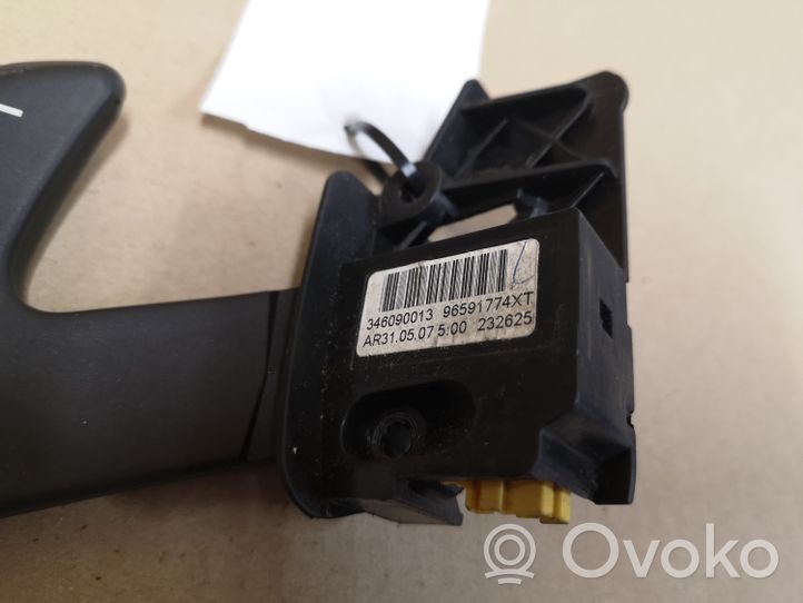 Citroen C4 I Commutateur / bouton de changement de vitesse 96591774XT