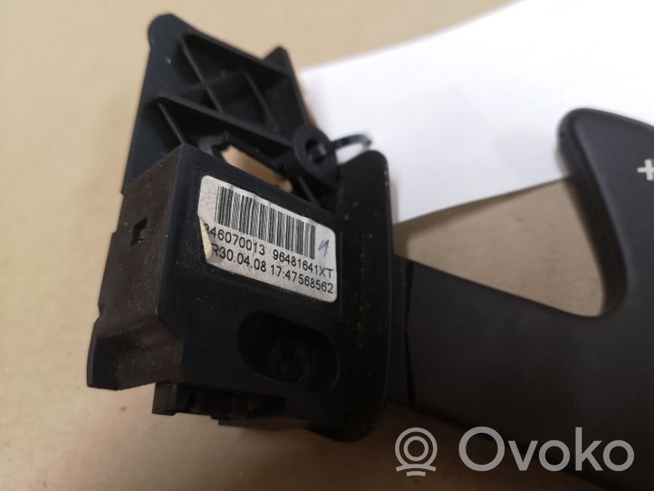 Citroen C4 I Manetki / Pokrętła / Łopatki zmiany biegów 96481641XT