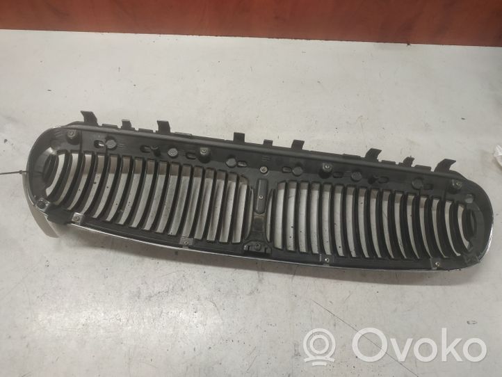 Jaguar X-Type Front bumper upper radiator grill 