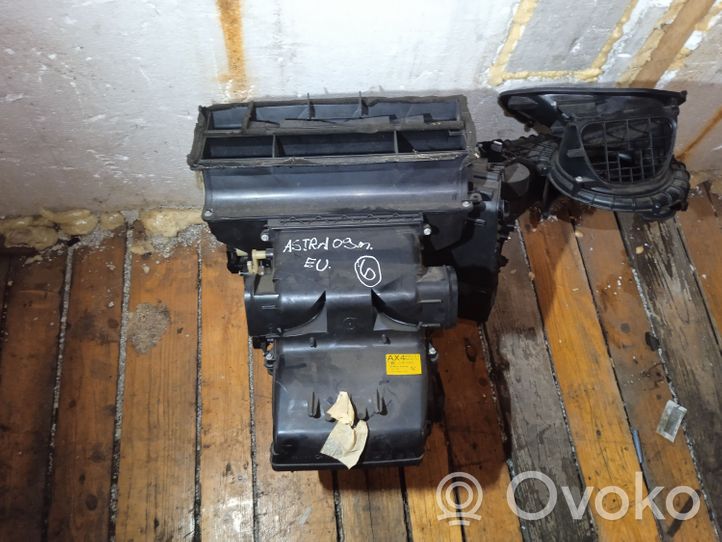 Opel Astra H Interior heater climate box assembly 52404314