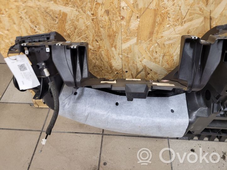 Volkswagen Touareg I Tableau de bord 7L6858451