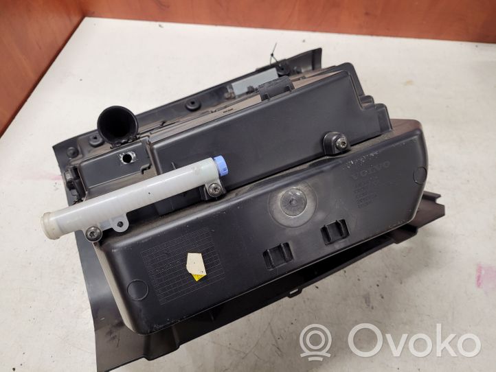 Volvo V40 Kit de boîte à gants 31393634