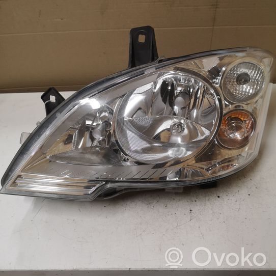 Mercedes-Benz Vito Viano W639 Lampa przednia A6398201861