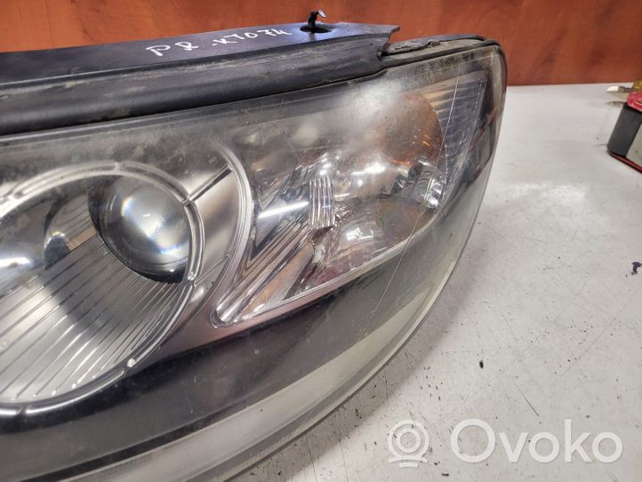 Hyundai Santa Fe Headlight/headlamp 