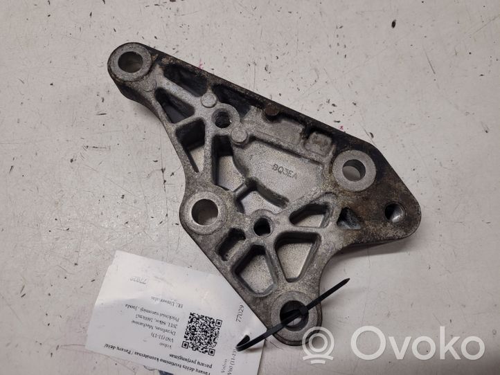 Volvo V60 Supporto di montaggio scatola del cambio 31330117